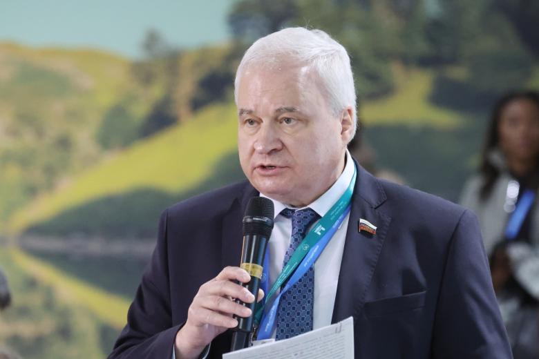 Андрей Денисов