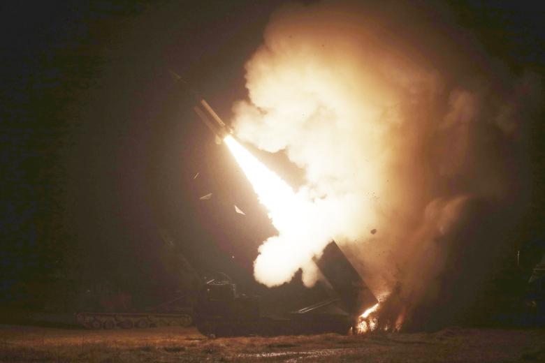 Запуск ракеты ATACMS 