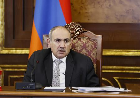 Пашинян выступил с неожиданным заявлением о конституции республики
