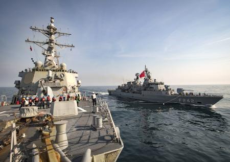В Пентагоне заявили о выводе военных кораблей США из Чёрного моря
