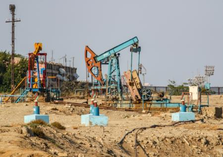 WSJ: США и КНР обсудили ограничение цены на нефть из России