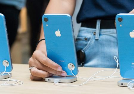 Apple запатентовала гарнитуру смешанной реальности с распознаванием мимики