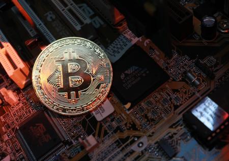 Криптоплощадки рушатся одна за одной: чего ждать от биткоина