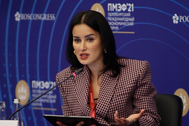 Тина Канделаки