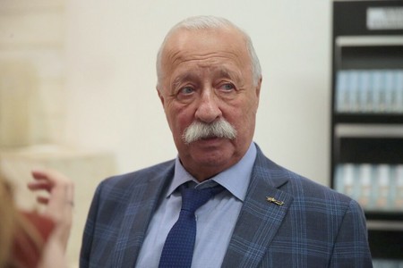Якубович, Угольников, Шарапова: фото со второй премии имени Пускепалиса