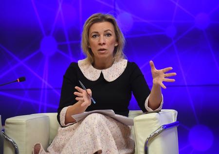 Захарова: Запад давно встал на путь разрыва отношений с Россией