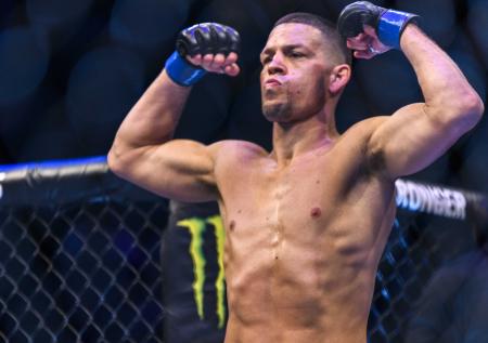 Боец UFC сравнил Нурмагомедова с мёртвой собакой