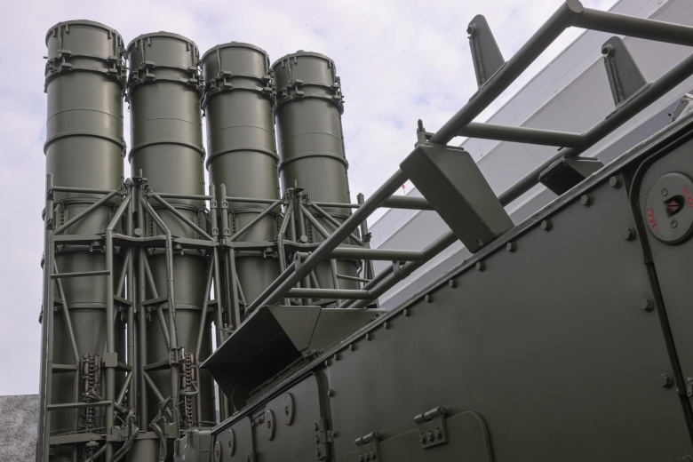 Пусковая установка ЗРС «Антей-400» 