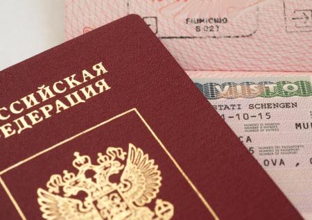 Россиянам рассказали, как получить ВНЖ в Италии после запрета «золотых виз»