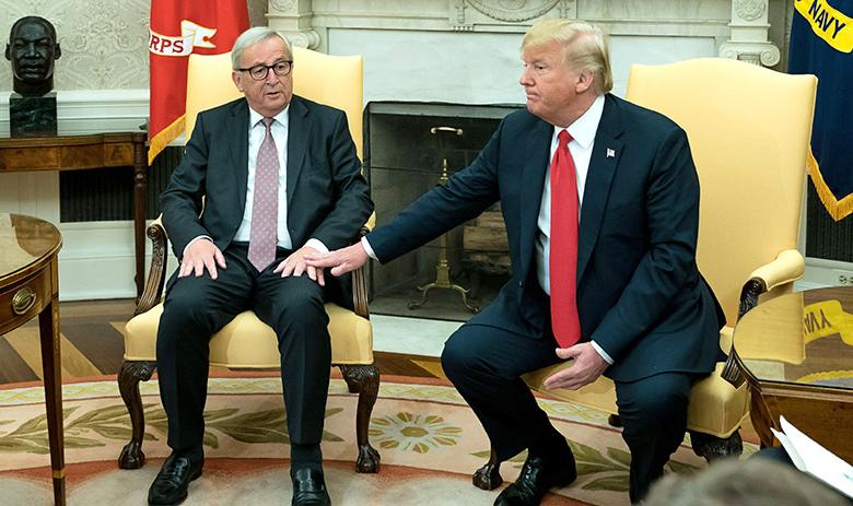 Глава Еврокомиссии Жан-Клод Юнкер и президент США Дональд Трамп