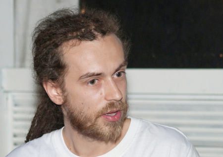 «Не все принимали»: известный рэпер раскрыл детали начала карьеры Децла