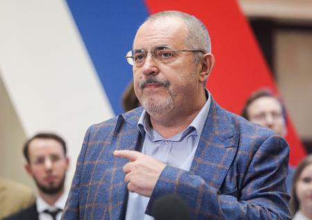 «Обострять не собирается»: политолог объяснил побег Надеждина из России