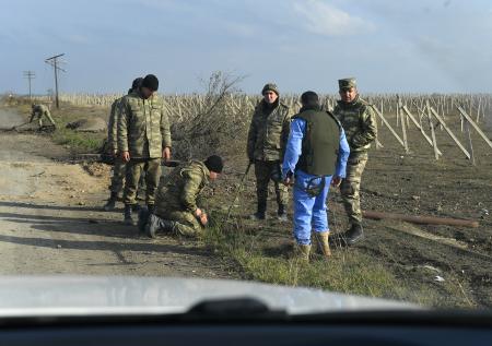 Миротворцы РФ встретились в Агдаме с представителями Азербайджана