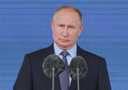 Путин назвал достойный уровень жизни граждан главным смыслом госуправления