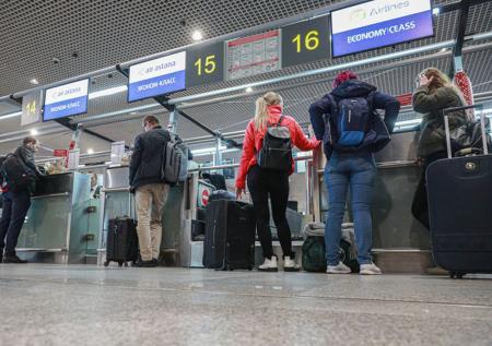 В аэропортах Москвы и Калуги ввели временные ограничения на полеты