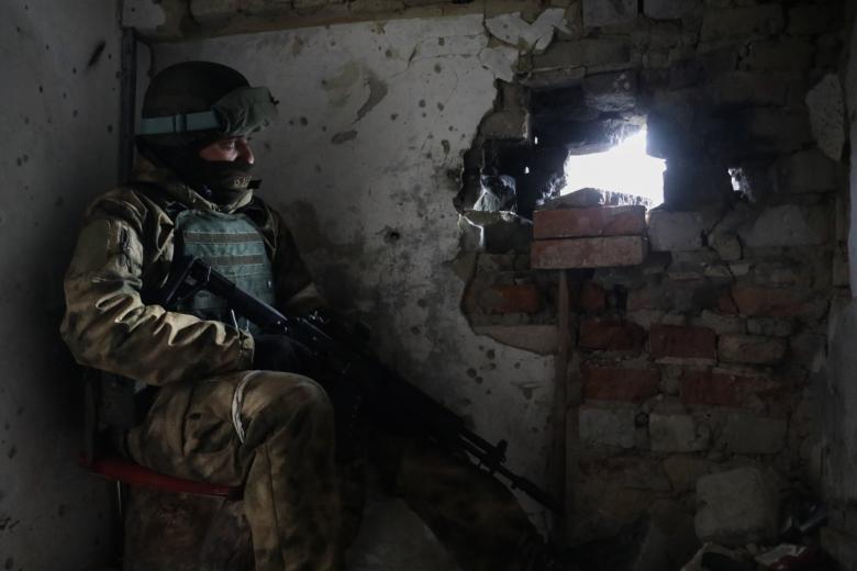 Военнослужащий ВС РФ во время выполнения задач СВО