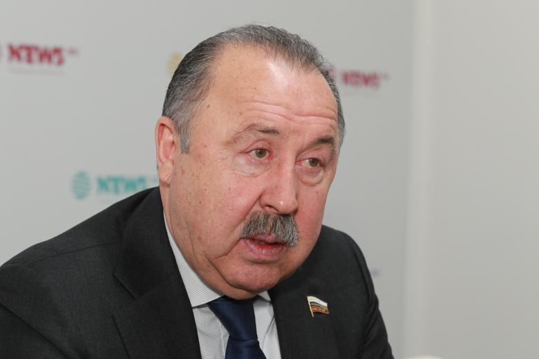 Валерий Газзаев
