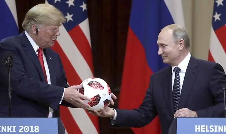 Президент США Дональд Трамп и президент РФ Владимир Путин