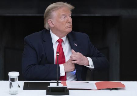 Трамп хотел отменить антироссийские санкции после отравления Скрипалей