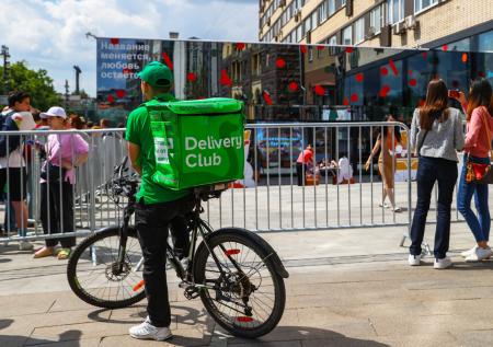 The Bell узнал, что «Яндекс» может купить Delivery Club