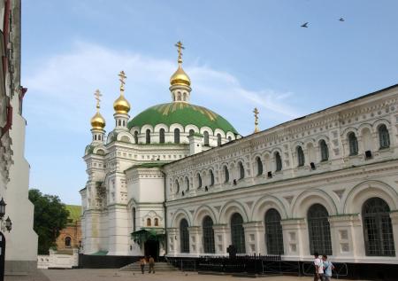 В Киево-Печерской лавре допустили разгон верующих брандспойтами