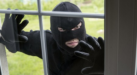 Грабители украли из английского поместья тиару Картье