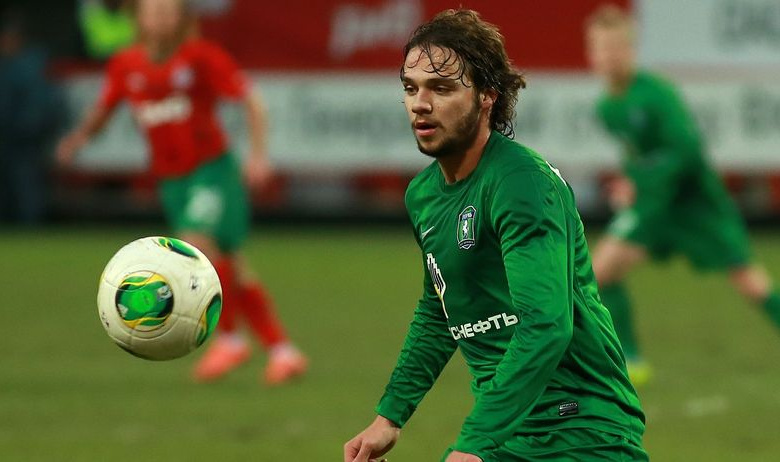 Футболист Евгений Башкиров