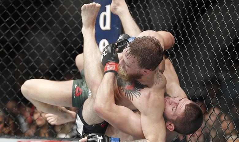 Бой за звание чемпиона UFC в лёгком весе между Хабибом Нурмагомедовым и Конором Макгрегором