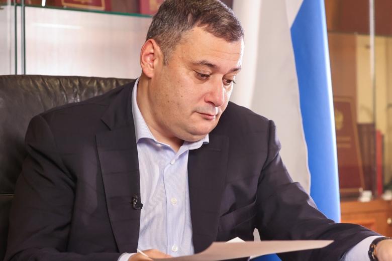 Александр Хинштейн