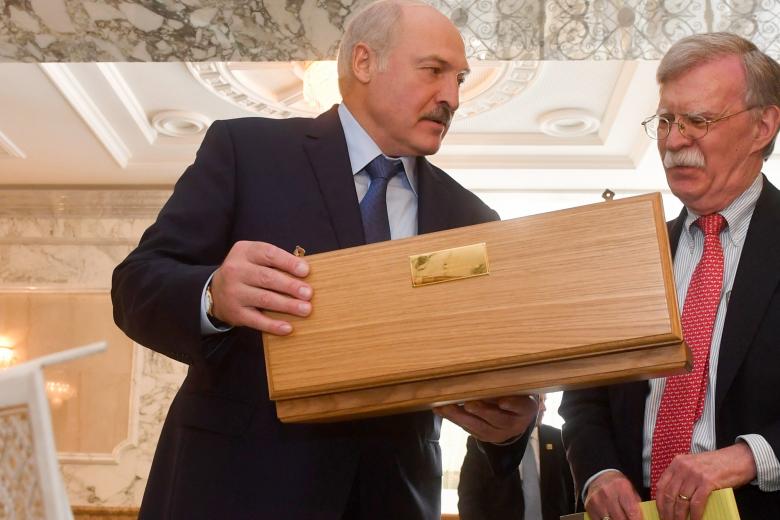 Александр Лукашенко и Джон Болтон