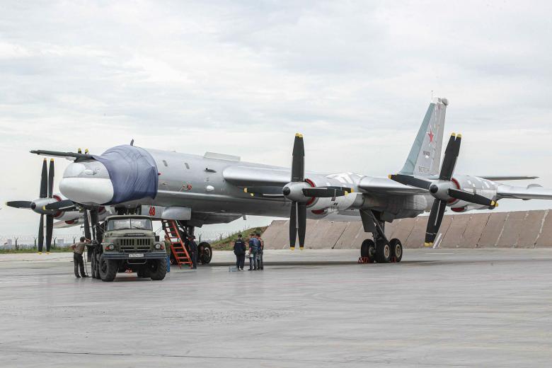 Турбовинтовой стратегический бомбардировщик-ракетоносец Ту-95МС
