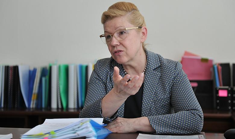 Елена Мизулина