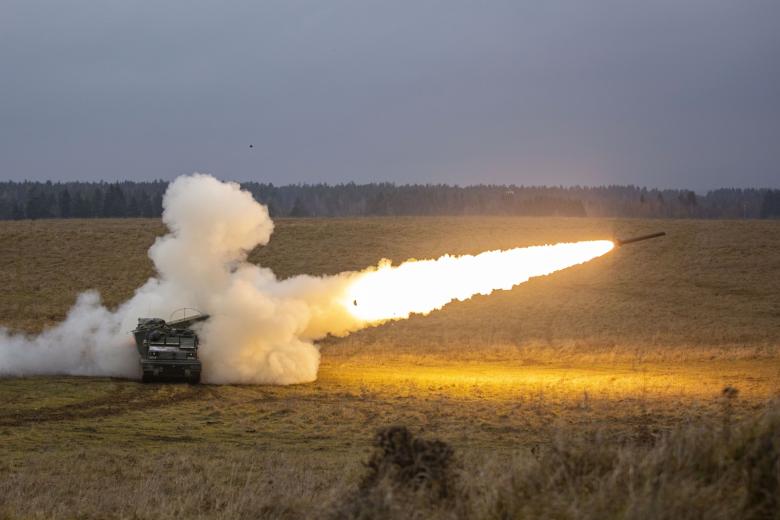Реактивная система залпового огня M270