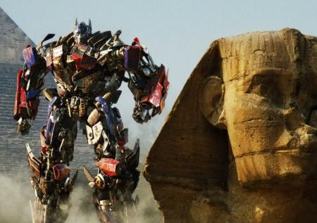 Paramount работает над двумя сценариями к фильмам по «Трансформерам»