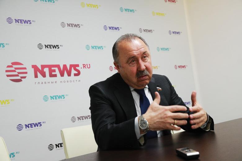 Валерий Газзаев