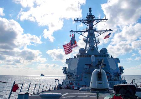 Военные корабли США и Канады заметили в Тайваньском проливе