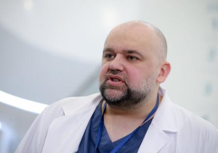 Главврач «Коммунарки» рассказал о состоянии Костомарова