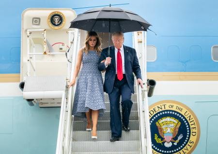 СМИ: Меланья Трамп добилась пересмотра брачного контракта в 2017 году