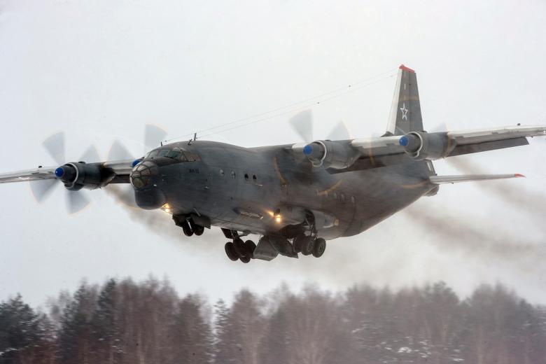 Самолет Ан-22 «Антей»