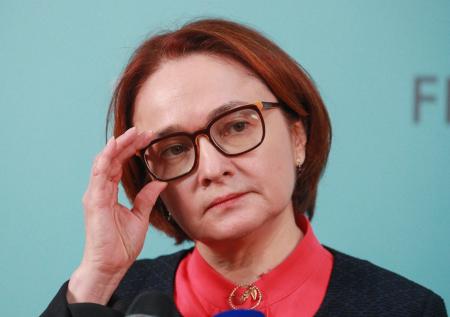 Набиуллина: в ближайшее время будет тяжело и компаниям, и гражданам