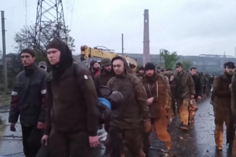Сдавшиеся в плен украинские военнослужащие