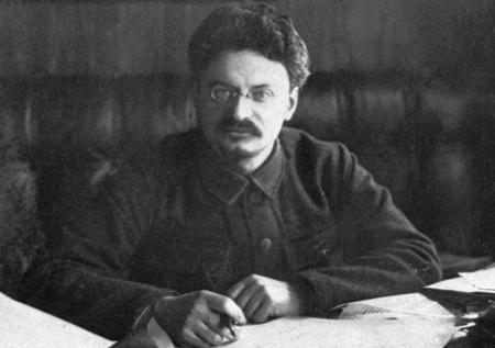 Диктатура для войны: история создания Реввоенсовета