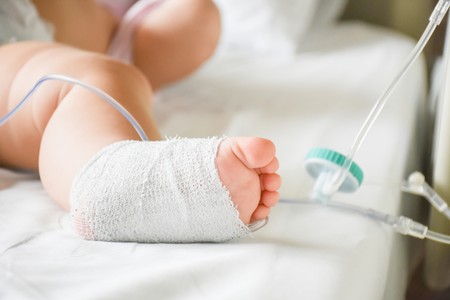 Врача 7 лет подозревают в смерти младенца: что не так с обвинением и судом