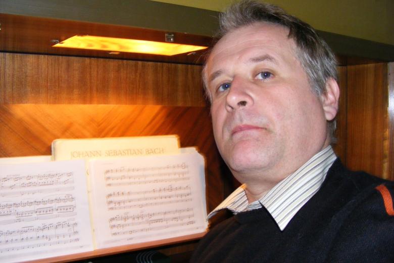 Дмитрий Колкер