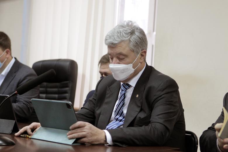 Избрание меры пресечения бывшему президенту Украины Петру Порошенко в Киеве