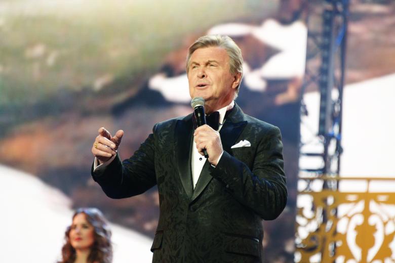 Певец Лев Лещенко