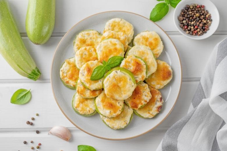 Кабачки, жаренные кружочками в муке на сковороде