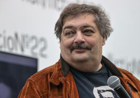 Дмитрий Быков рассказал о перспективах коммунистов в России