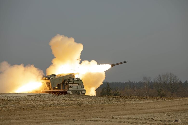 Реактивная система залпового огня M270