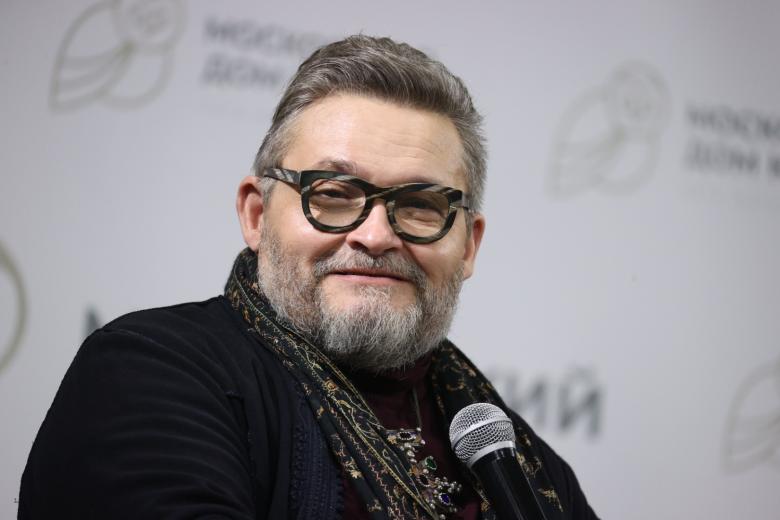 Александр Васильев